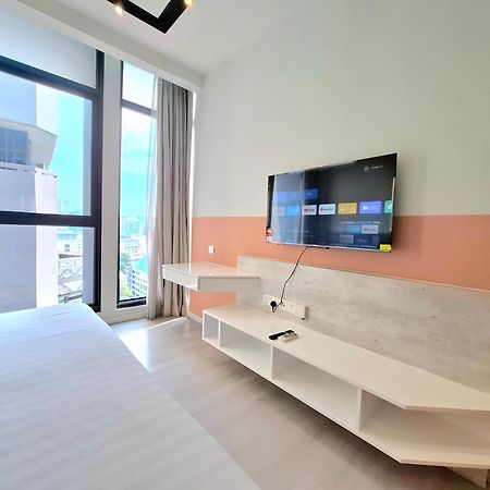 Expressionz Designer Suites Host By Aurora Premium Stay Kuala Lumpur Esterno foto