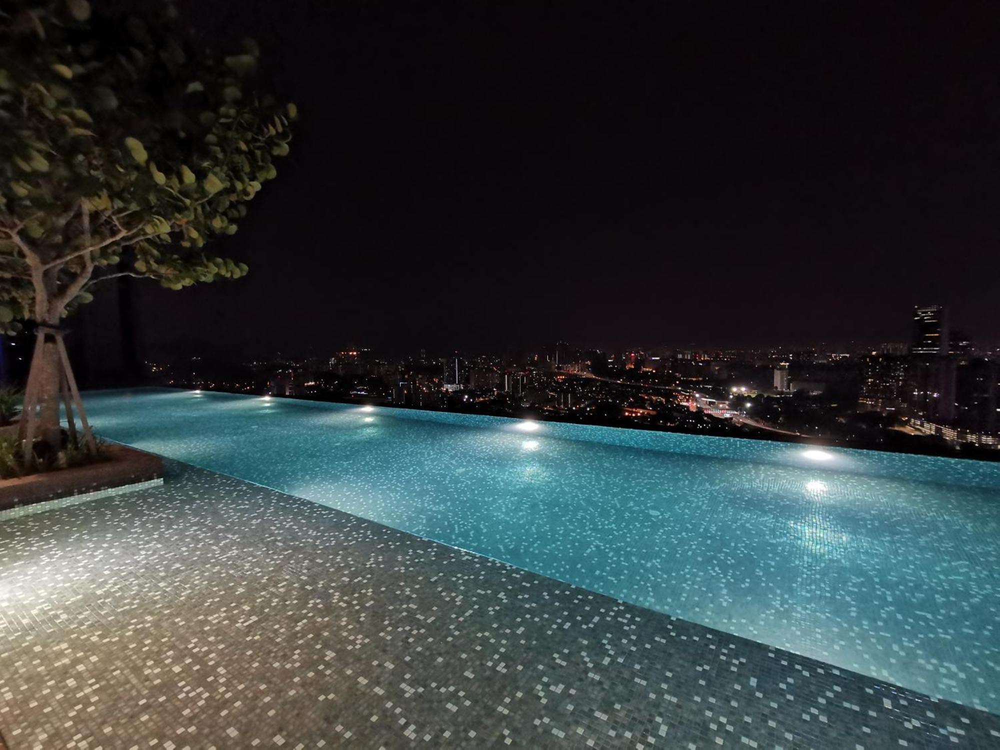 Expressionz Designer Suites Host By Aurora Premium Stay Kuala Lumpur Esterno foto