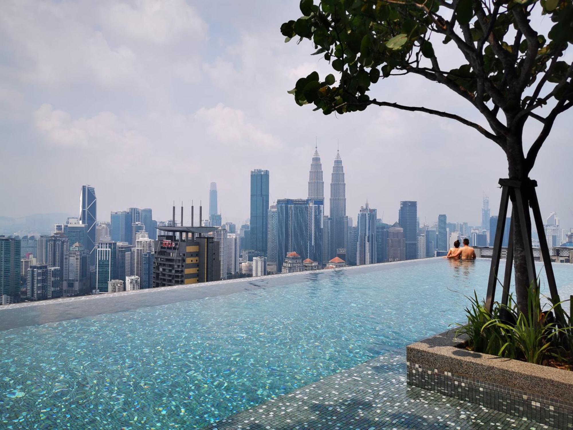 Expressionz Designer Suites Host By Aurora Premium Stay Kuala Lumpur Esterno foto