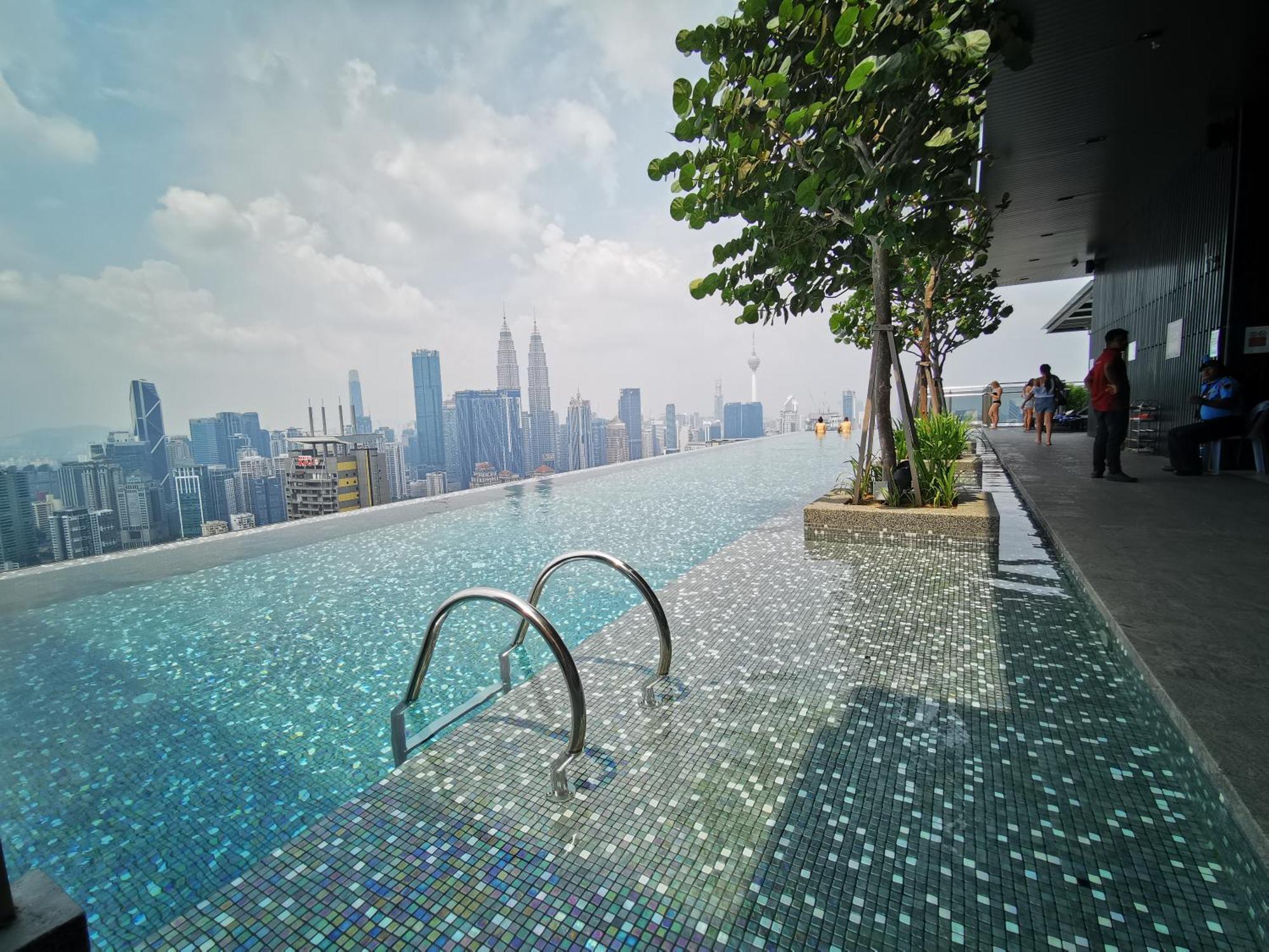 Expressionz Designer Suites Host By Aurora Premium Stay Kuala Lumpur Esterno foto