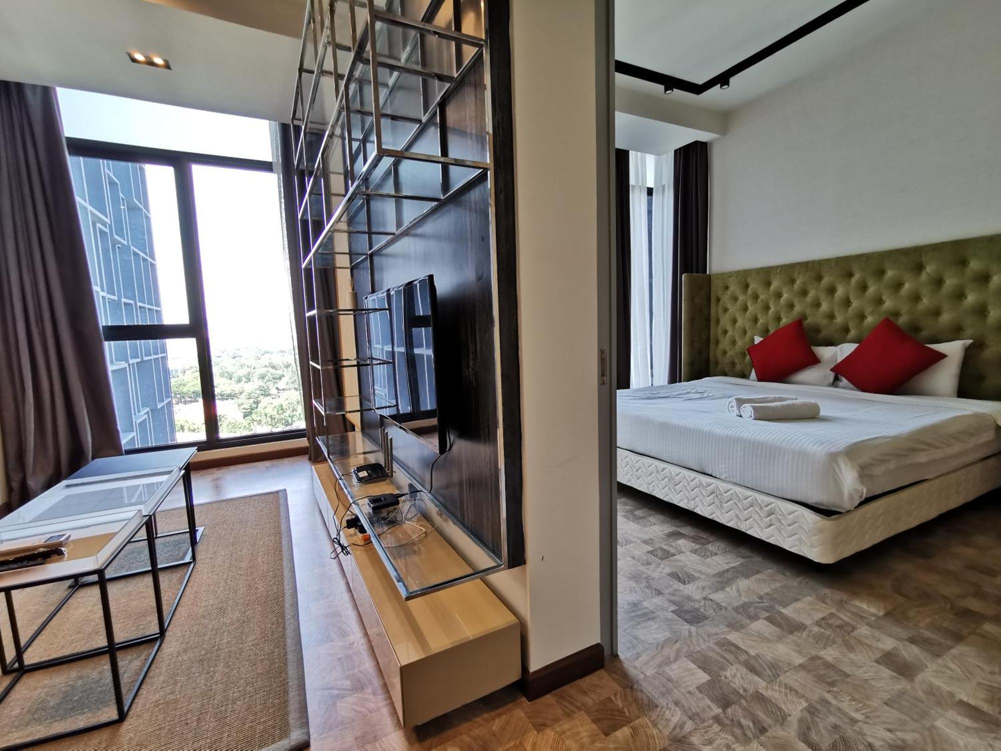 Expressionz Designer Suites Host By Aurora Premium Stay Kuala Lumpur Esterno foto