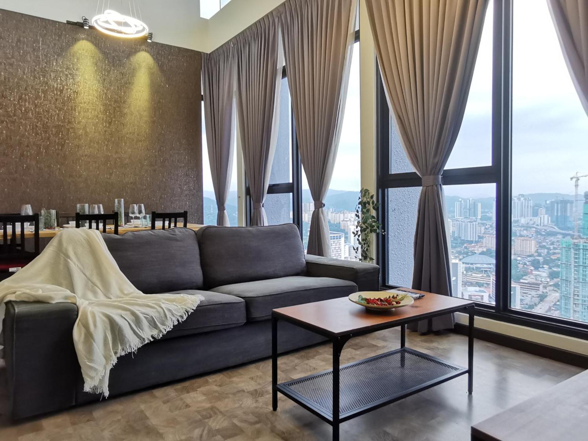 Expressionz Designer Suites Host By Aurora Premium Stay Kuala Lumpur Esterno foto