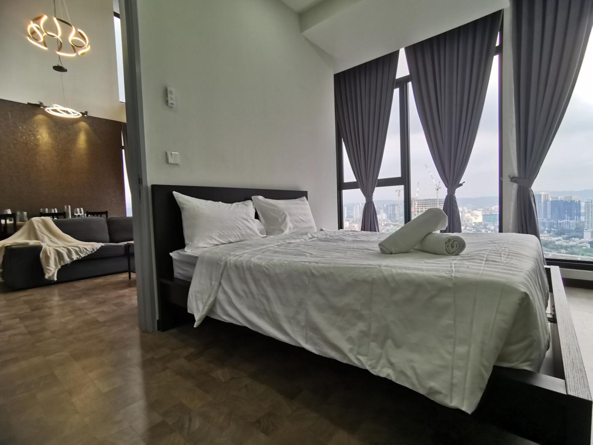 Expressionz Designer Suites Host By Aurora Premium Stay Kuala Lumpur Esterno foto